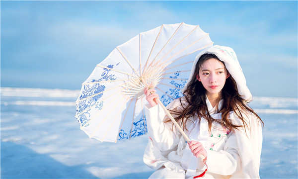 九龙试管代怀生子多少钱一个？助孕之路的费用分析与方案选择